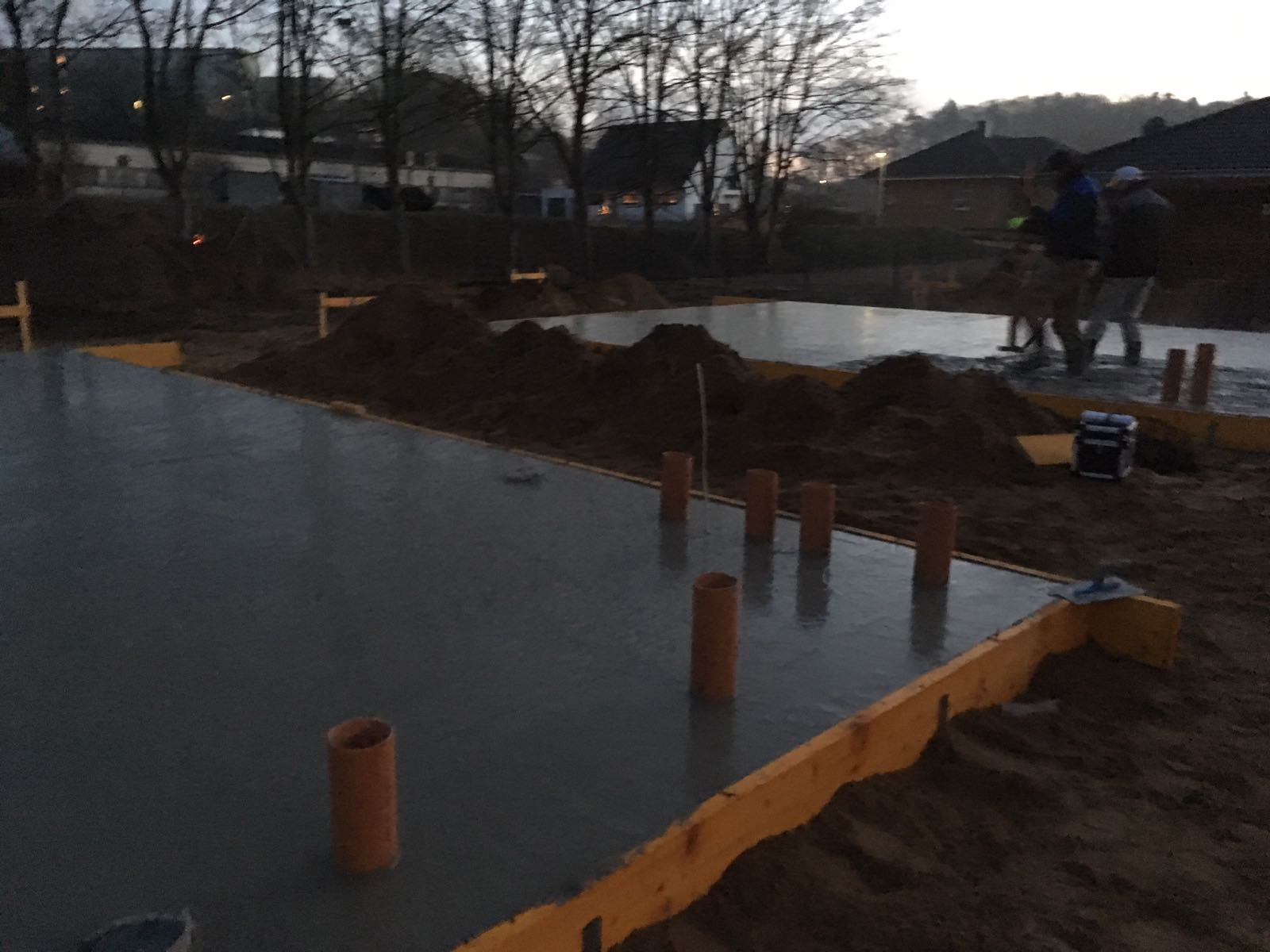 Bodenplatte fertig, Beton ist da - Bautagebuch-MV